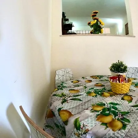 Apartment Casa Vacanze Limoni *